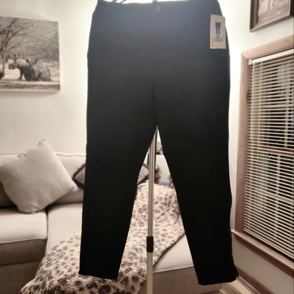 Brand New Social Standards by Sanctuary Black Jeans